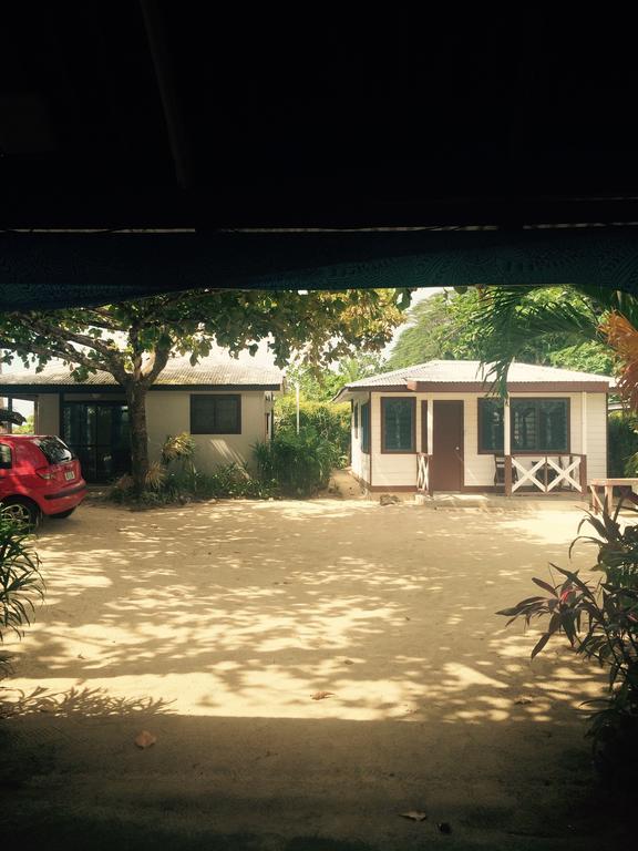 Vacations Beach Fale Hotel Manase ห้อง รูปภาพ