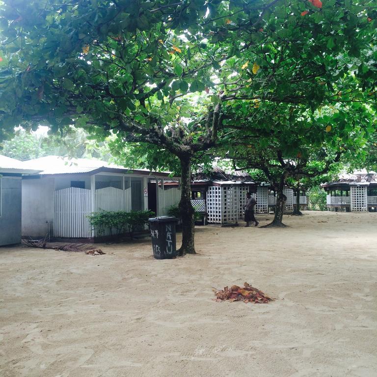 Vacations Beach Fale Hotel Manase ภายนอก รูปภาพ