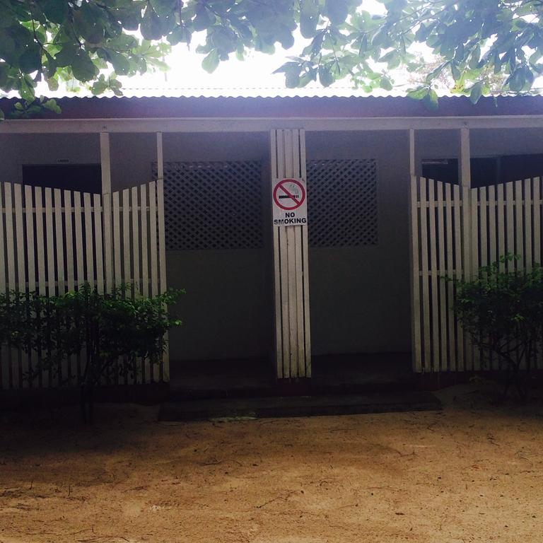 Vacations Beach Fale Hotel Manase ภายนอก รูปภาพ