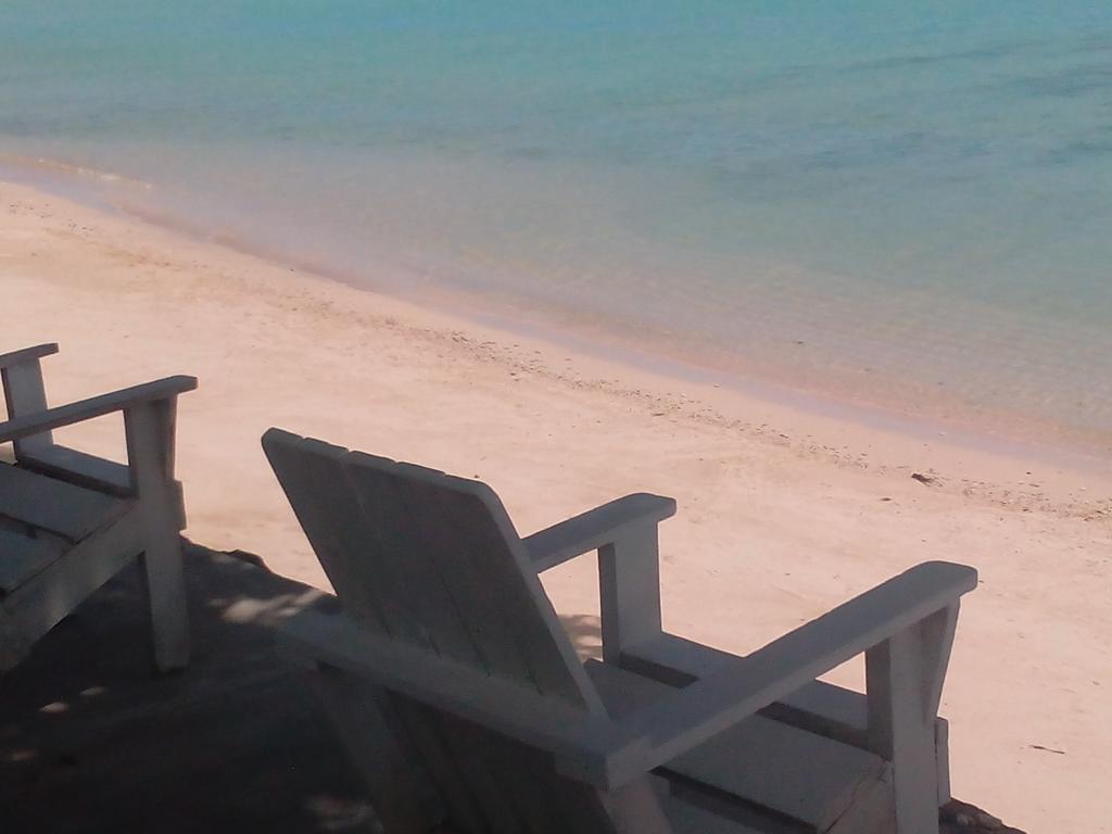 Vacations Beach Fale Hotel Manase ภายนอก รูปภาพ