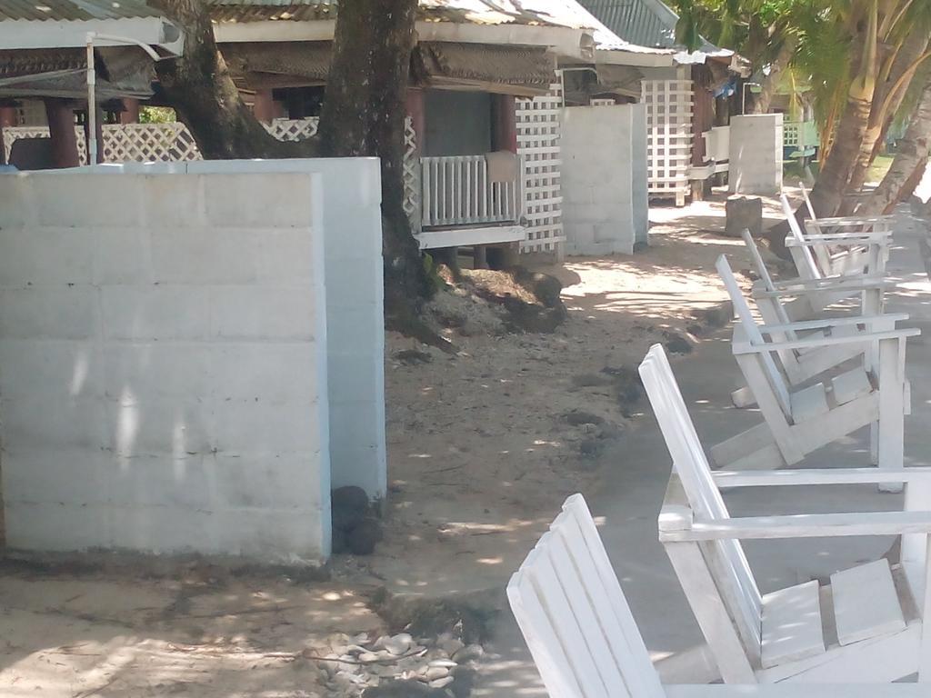 Vacations Beach Fale Hotel Manase ภายนอก รูปภาพ
