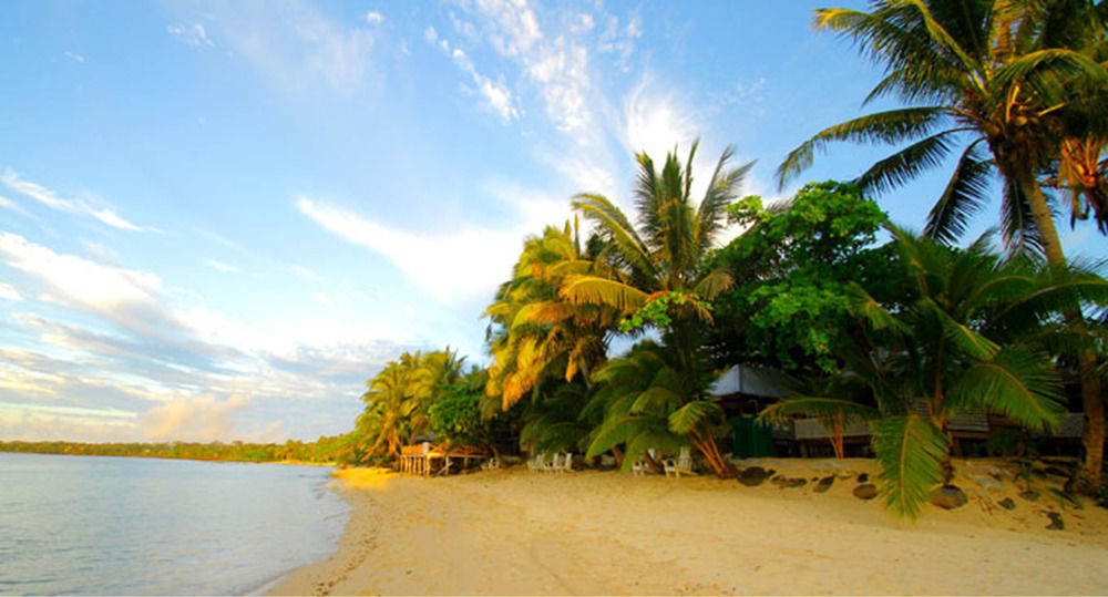 Vacations Beach Fale Hotel Manase ภายนอก รูปภาพ
