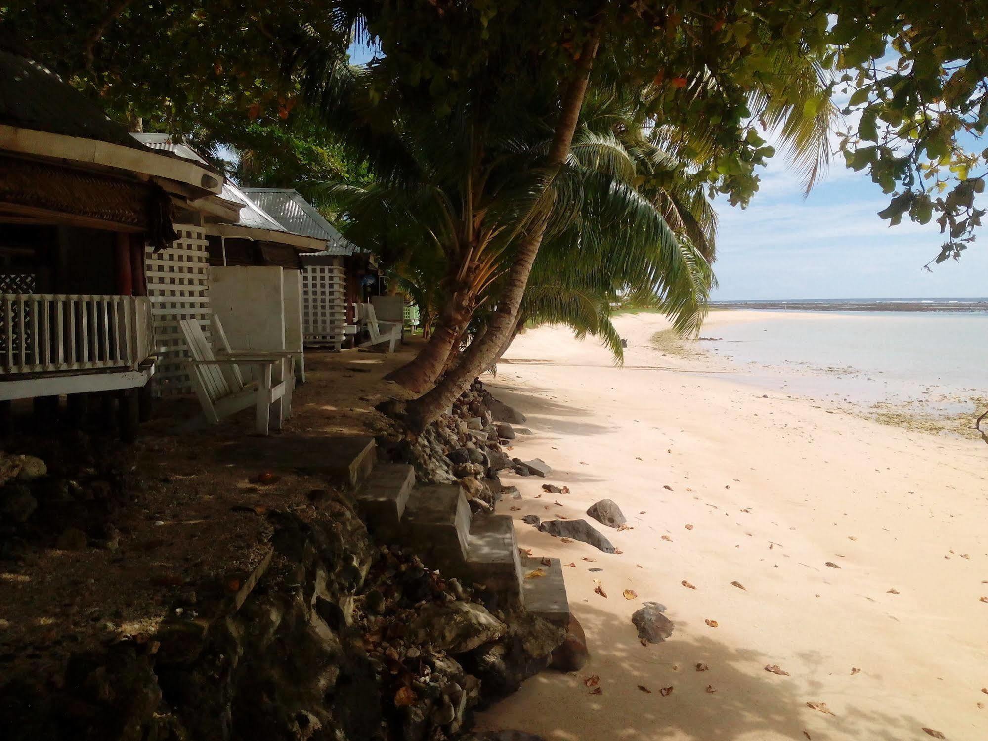 Vacations Beach Fale Hotel Manase ภายนอก รูปภาพ