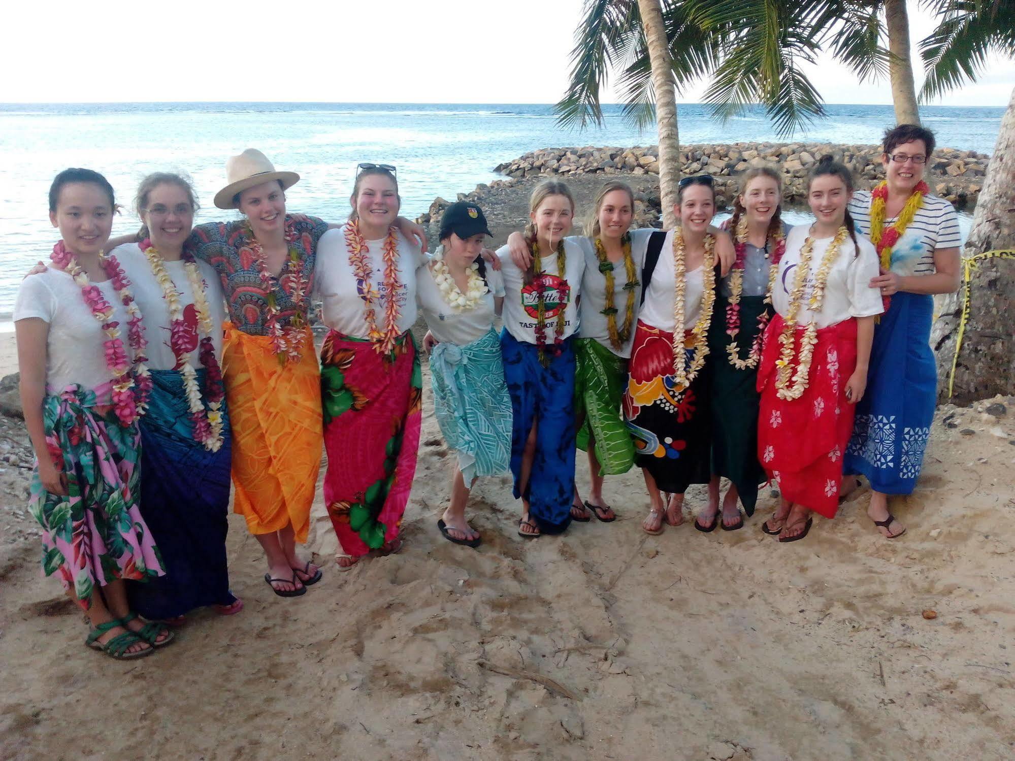 Vacations Beach Fale Hotel Manase ภายนอก รูปภาพ